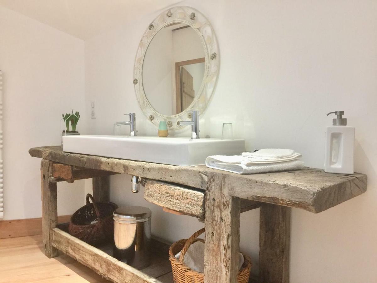 Magnificent Renovated Farmhouse - 10 Min A7 - Διαμέρισμα Anneyron Εξωτερικό φωτογραφία